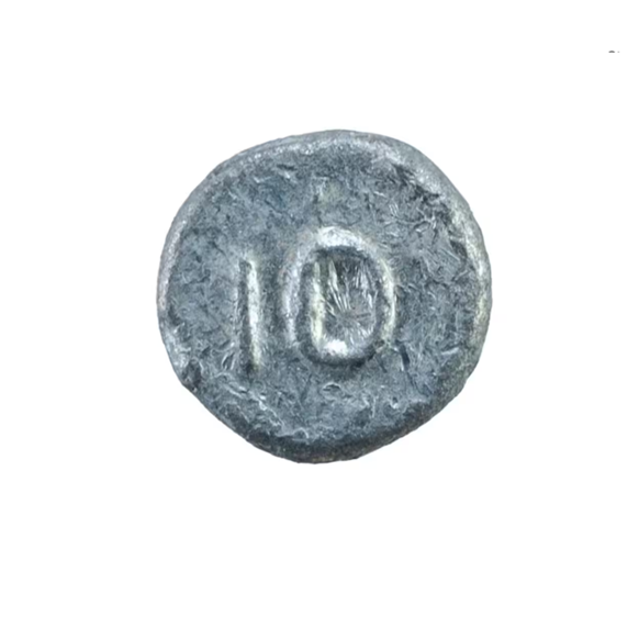 A gray, round metal token with a raised 10 recalls the durability and texture of Simpson Strong-Ties 1-1/2 in. x 0.148 in. Smooth-Shank Hot-Dip Galvanized Connector Nails (120-Pack), appearing slightly worn against a plain white background, like ASTM F1667 products.